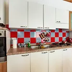 Apartment Casa Elena *